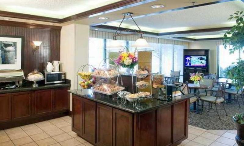 Hampton Inn I-10 & College Drive Baton Rouge Restaurant bilde